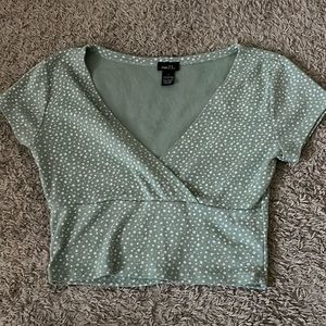 green floral v neck crop